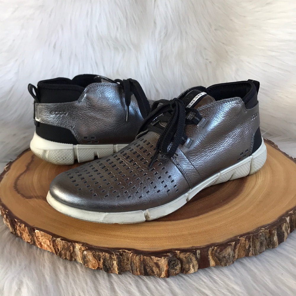 Ecco Metallic Gray Sneakers